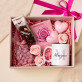 Zestaw prezentowy na imieniny z kubkiem i różanym spa Zestaw prezentowy na imieniny z kubkiem i różanym spa