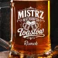 Kufel Personalizowany z Grawerem Dla Chłopaka Prezent Na Dzień Chłopaka Dla Mężczyzny: Wieczorny Toast Kufel Personalizowany z Grawerem Dla Chłopaka Prezent Na Dzień Chłopaka Dla Mężczyzny: Wieczorny Toast