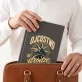 Kalendarz Książkowy A5 2027 Dla Przyszłego Taty Prezent Na Dzień Ojca Dla Mężczyzny: Męska Elegancja Kalendarz Książkowy A5 2027 Dla Przyszłego Taty Prezent Na Dzień Ojca Dla Mężczyzny: Męska Elegancja