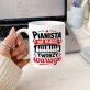 Kubek Z Nadrukiem Dla Pianisty Prezent Dla Mężczyzny: Pianista Nie Błądzi Kubek Z Nadrukiem Dla Pianisty Prezent Dla Mężczyzny: Pianista Nie Błądzi