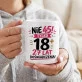 Kubek Z Nadrukiem Na 45 Urodziny Prezent Dla Kobiety: 18+ 27 Lat Doświadczenia Kubek Z Nadrukiem Na 45 Urodziny Prezent Dla Kobiety: 18+ 27 Lat Doświadczenia